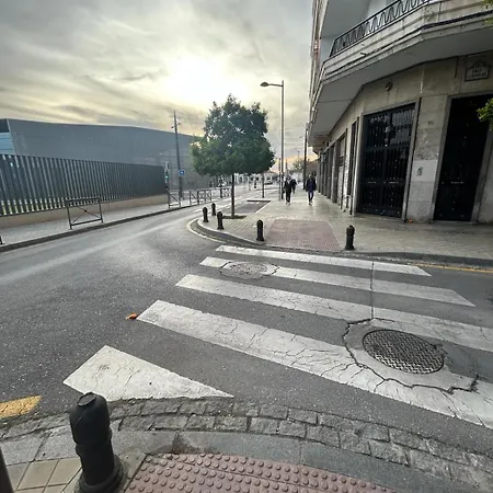 Homestay Doble Con Bano Privado En El Centro De *